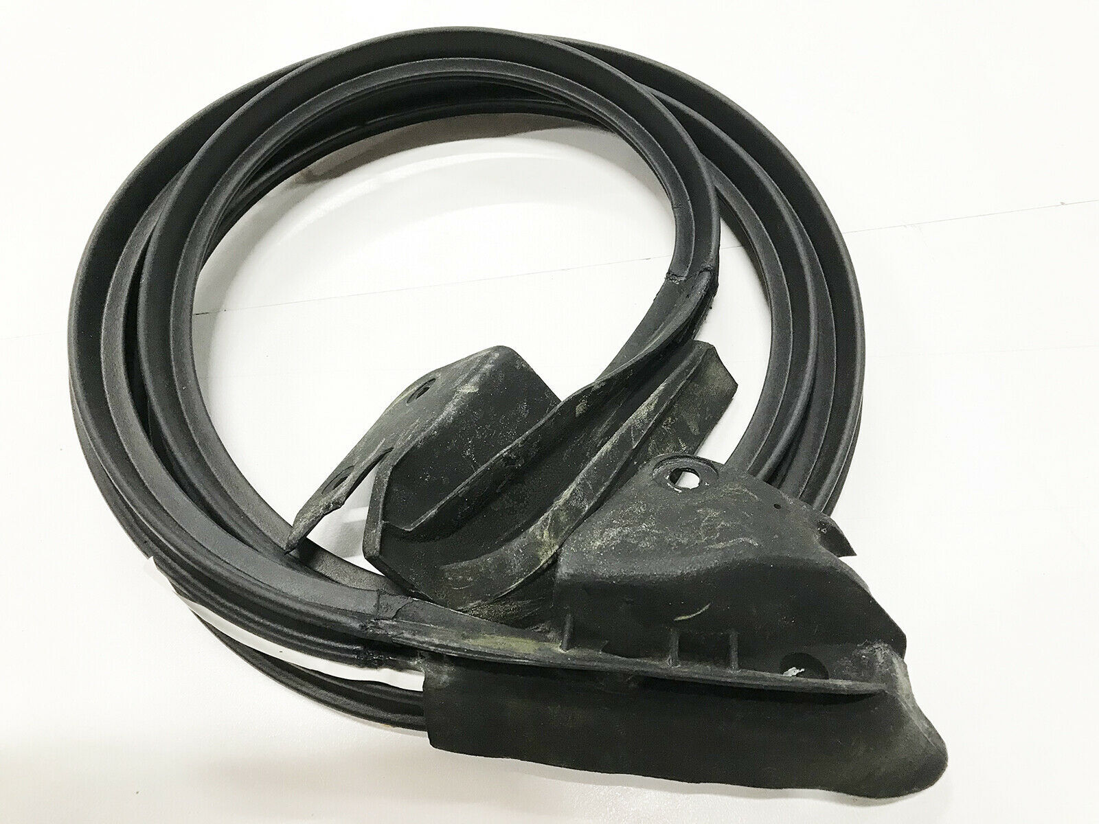 RIGHT HAND LOWER DOOR Rubber Seal For TOYOTA CELICA TA22 TA23 RA23 RA25 RA28